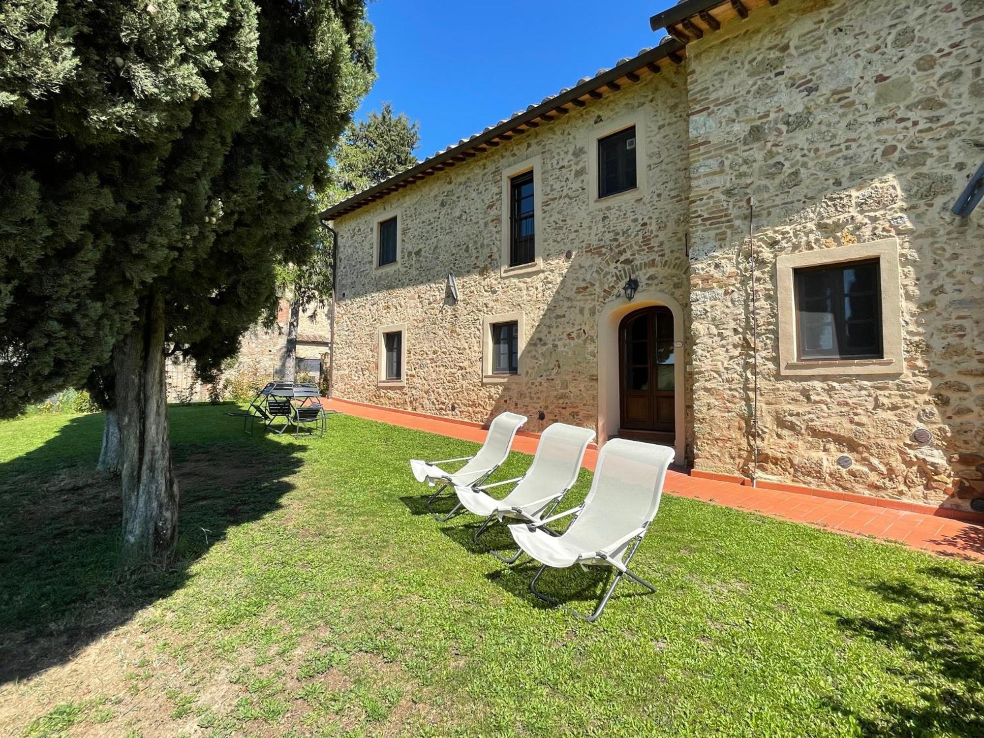 Agriturismo Castello Di Montauto San Gimignano Exterior photo